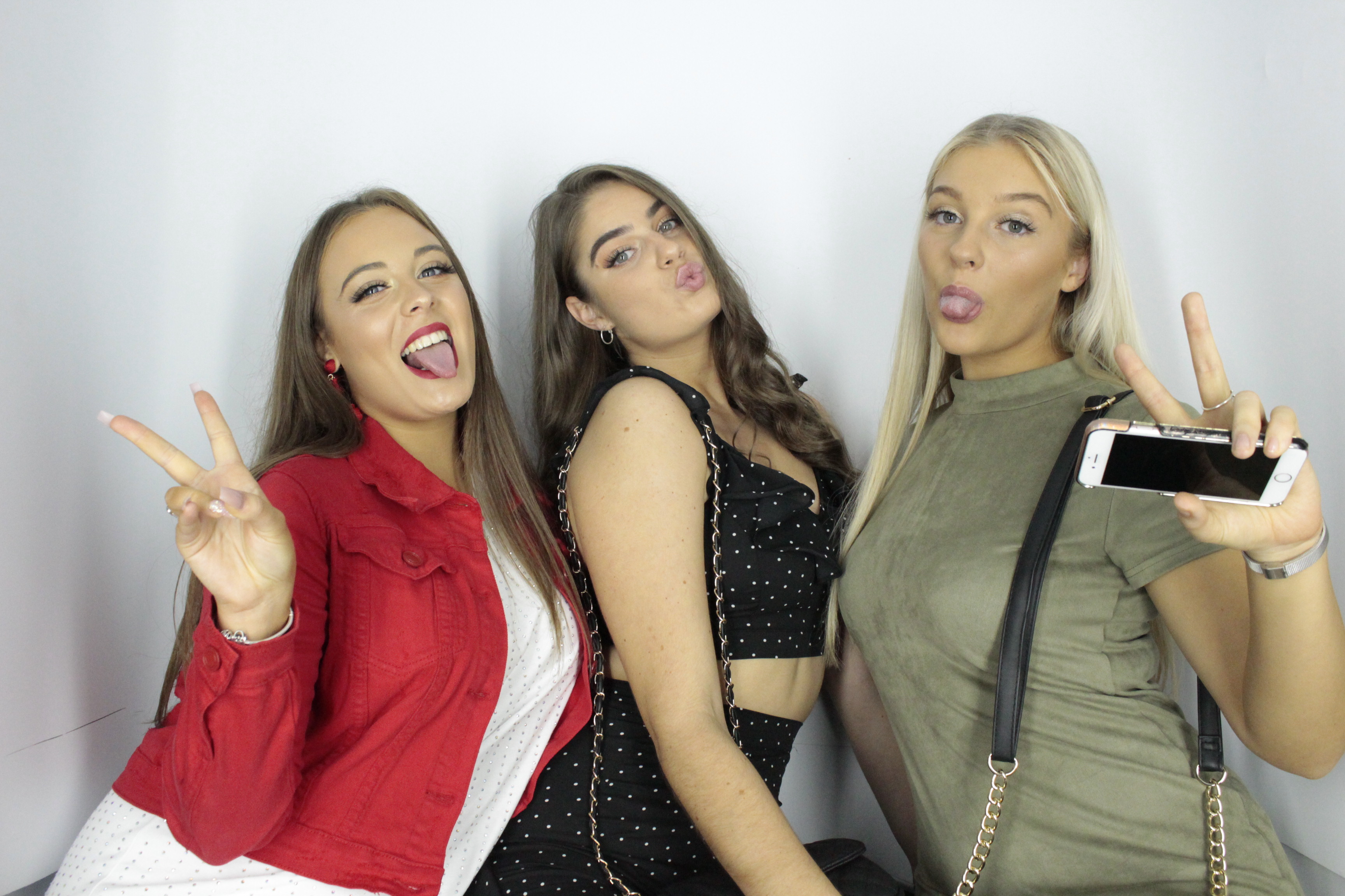 Isobel 18th Birthday Party  | View more photos from the event at gallery.myphotoboothexperience.co.uk/u/MyPhotoBoothExperienceLtd/Isobel-18th-Birthday-Party